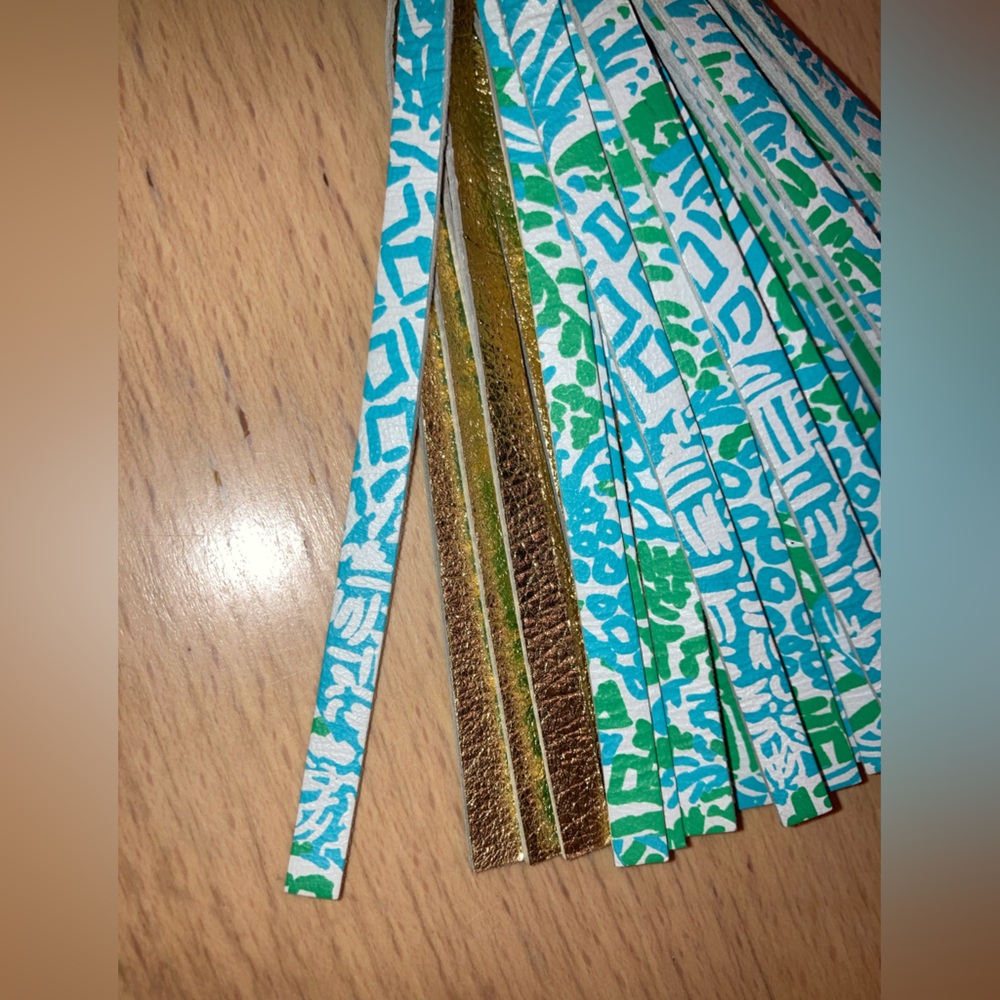 Lilly Pulitzer Tassel Bag Charm Key Fob - Picture 8 of 8